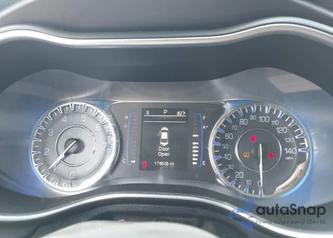 2015 Chrysler 200 Limited z USA, uszkodzony, nr VIN 1C3CCCAB3FN657817